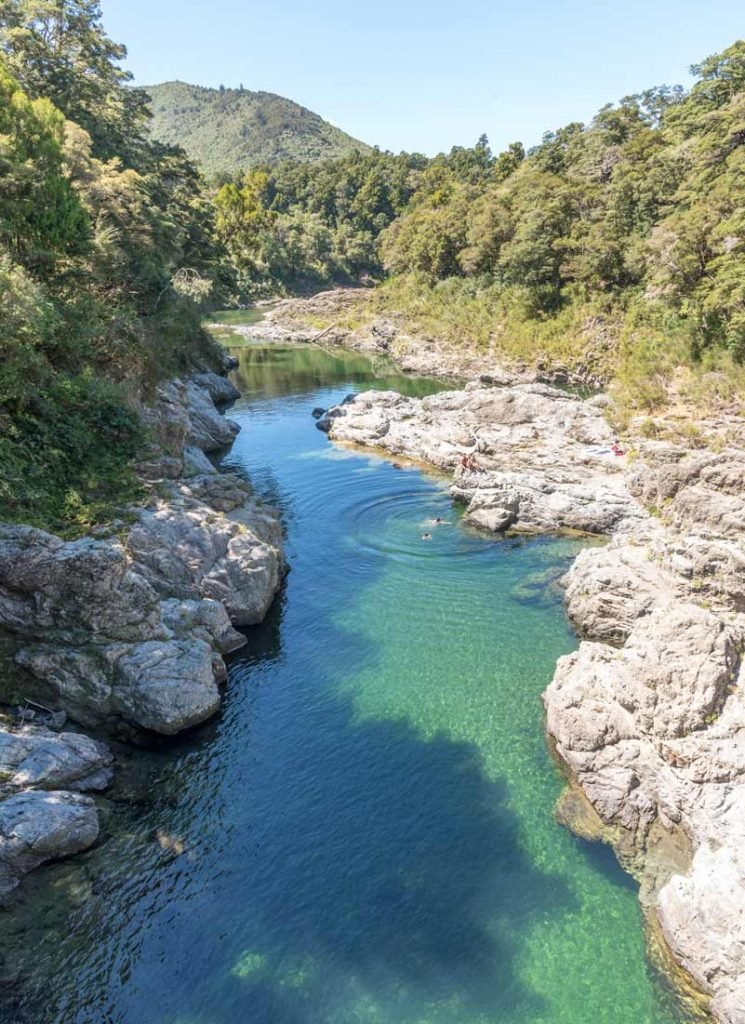 Vista do rio Pelorus, na Nova Zelândia