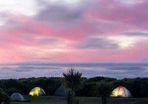 Barracas em camping na Nova Zelândia
